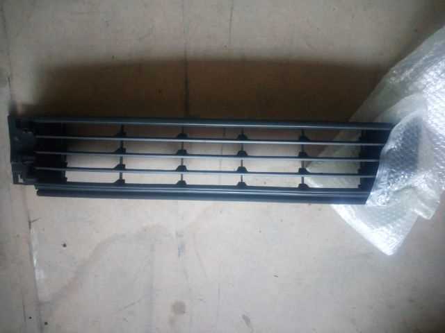 Volkswagen Polo Çıkma Yedek Tanpon Orta Izgara